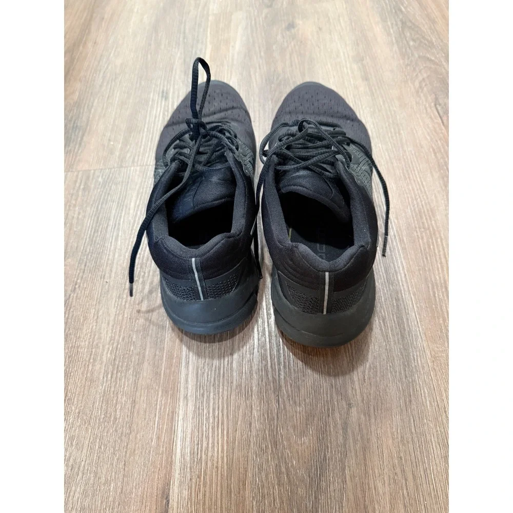 Nike Air Zoom Prevail Mens Running Shoes Triple Black BQ9646-001‎ Size 12